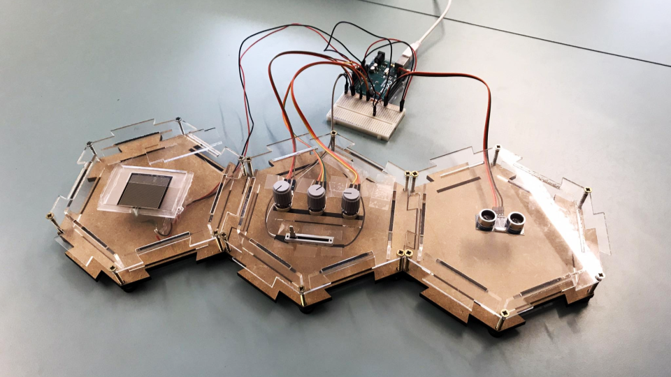 Hexasong - A Modular Synthesizer